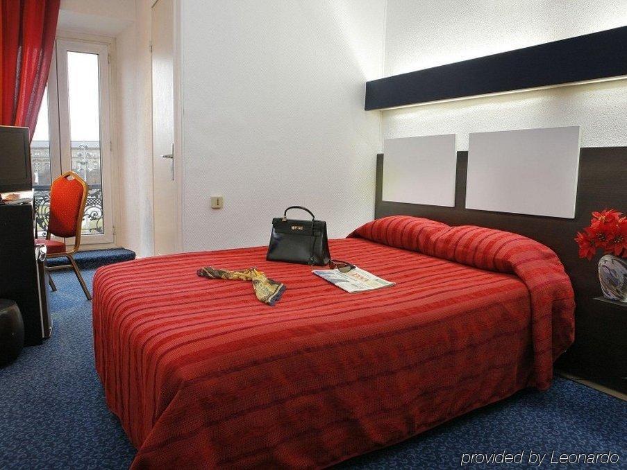 Hotel Le Bristol Strasbourg Gare الغرفة الصورة